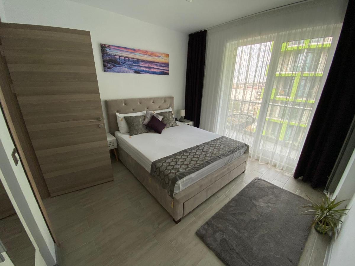 Mur Apartament Alezzi Beach Resort Navodari Exterior photo
