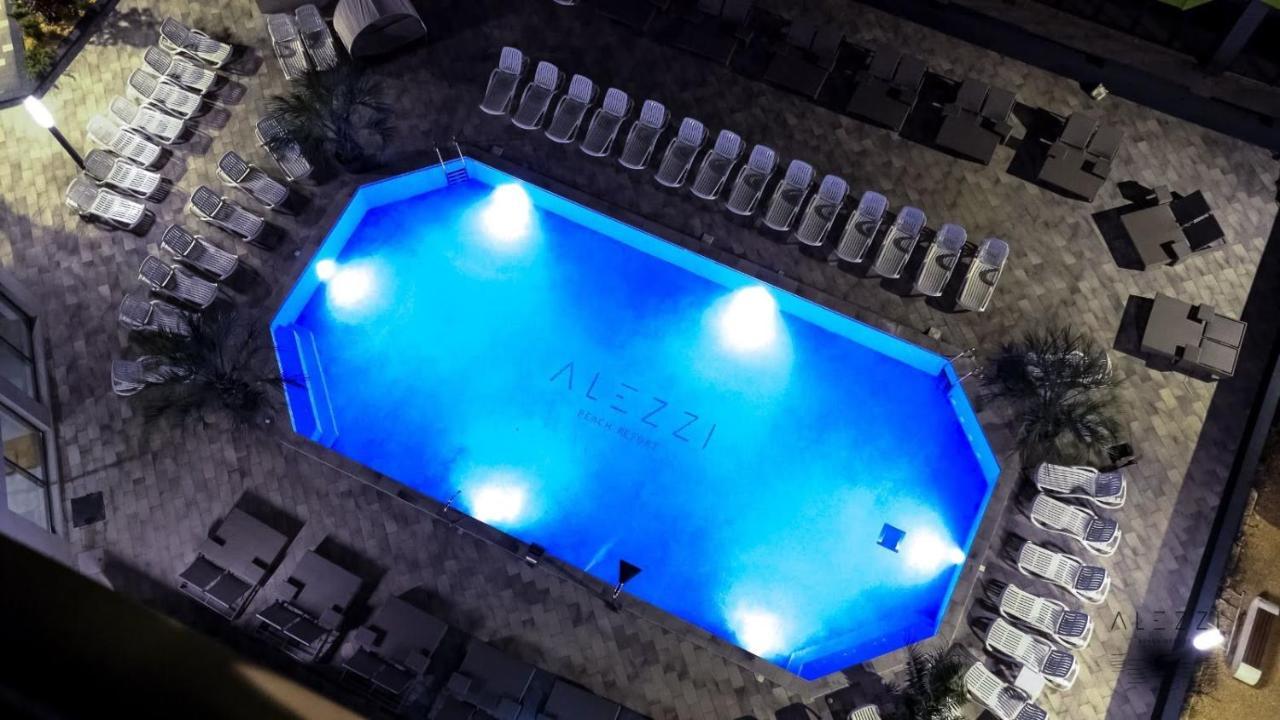 Mur Apartament Alezzi Beach Resort Navodari Exterior photo
